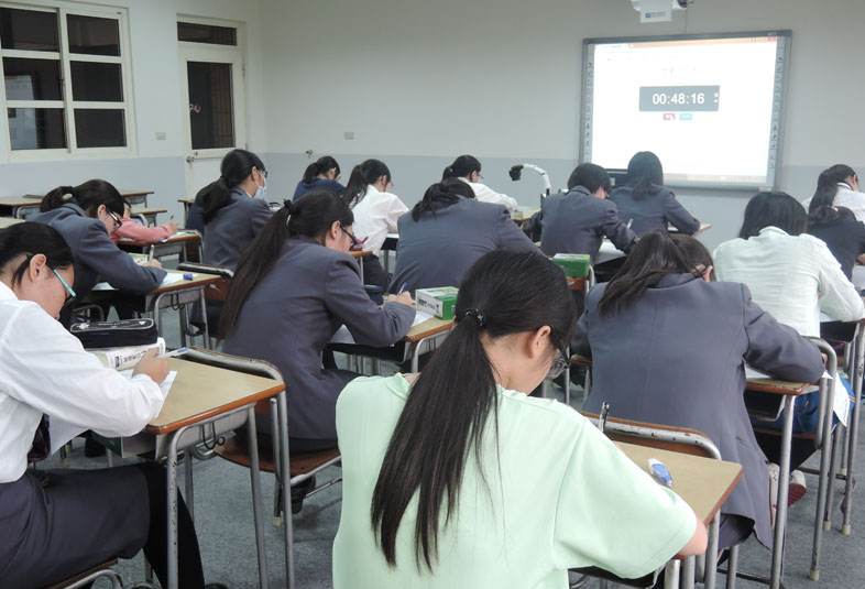 2016.10.06~12.02 日文查字典、作文及朗讀競賽